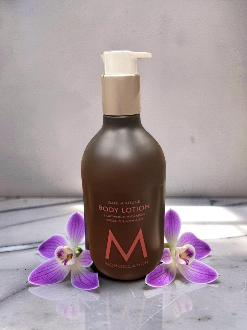 Moroccanoil Dahlia Rouge Lotion Shower Gel Hair Body Fragrance Mist - Picture 2 of 4